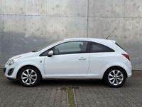 Gebraucht Opel Corsa 69 PS (50 kW) 2012 Casabl/arctic/eisweiss/kaolin Kleinwagen