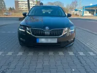 Usata Skoda Octavia Clever 150 CV (110 kW) 2018 Nero Station wagon