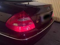 Gebraucht Mercedes E200 Elegance 122 PS (89 kW) 2004 Schwarz Limousine