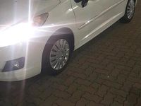 Gebraucht Peugeot 207 73 PS (53 kW) 2011 Weiß Kleinwagen