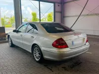 Gebraucht Mercedes E200 Elegance 122 PS (89 kW) 2002 Silber Limousine