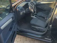 Gebraucht Opel Astra 105 PS (77 kW) 2008 Schwarz Kombi