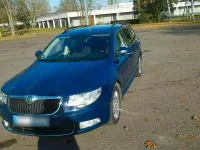 Gebraucht Skoda Superb 170 PS (125 kW) 2012 Blau Kombi
