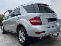 Gebraucht Mercedes ML280 190 PS (139 kW) 2009 Silber SUV
