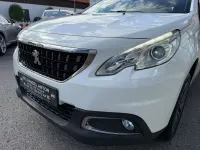 Gebraucht Peugeot 2008 Active 82 PS (60 kW) 2017 Weiß SUV