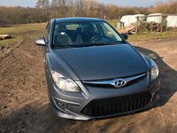 Gebraucht Hyundai i30 107 PS (78 kW) 2010 Grau Coupé
