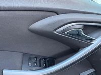 Gebraucht Opel Astra Edition 140 PS (102 kW) 2013 Kombi