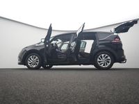 Gebraucht Renault Espace Intens 160 PS (117 kW) 2016 Schwarz Van / Kleinbus