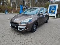 Gebraucht Renault Scénic III Dynamique 131 PS (96 kW) 2011 Braun Van / Kleinbus