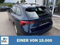 Gebraucht Skoda Octavia 116 PS (85 kW) 2022 Blau metallic Kombi