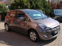 Gebraucht Hyundai ix20 125 PS (91 kW) 2013 Braun Kleinwagen
