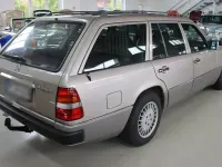 Gebraucht Mercedes 300 147 PS (108 kW) 1990 Silber Kombi