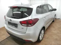 Używany Kia Carens 166 KM (122 kW) 2018 Srebrny Minivan