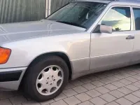 Gebraucht Mercedes E300 179 PS (131 kW) 1990 Silber Limousine