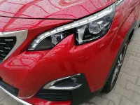 Gebraucht Peugeot 5008 Allure 131 PS (96 kW) 2020 Ultimate rot Van / Kleinbus
