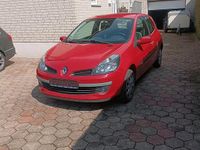 Gebraucht Renault Clio III 75 PS (55 kW) 2008 Rot Kleinwagen