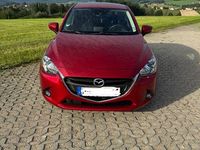 Gebraucht Mazda 2 Exclusive-Line 90 PS (66 kW) 2015 Rot Limousine