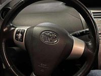 Gebraucht Toyota Yaris 87 PS (63 kW) 2008 Grau Kleinwagen