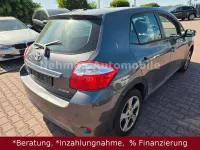 Gebraucht Toyota Auris Edition 126 PS (92 kW) 2011 Grau Kleinwagen