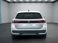 Gebraucht VW Passat 150 PS (110 kW) 2025 Silber Kombi