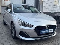 Gebraucht Hyundai i30 Trend 140 PS (102 kW) 2019 Silber Kombi