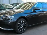 Gebraucht Mercedes E300 194 PS (142 kW) 2021 Grau Limousine