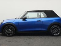 Gebraucht Mini Cooper Cabriolet 163 PS (119 kW) 2025 Blazing blue (metallic) Cabrio