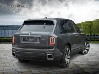 Gebraucht Rolls Royce Cullinan 571 PS (419 kW) 2025 Grau SUV