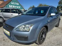 Używany Ford Focus Ambiente 101 KM (74 kW) 2006 Niebieski Kombi