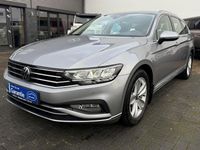 Gebraucht VW Passat Elegance 200 PS (147 kW) 2024 Silber Kombi