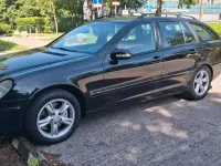 Gebraucht Mercedes C180 143 PS (105 kW) 2002 Schwarz Kombi