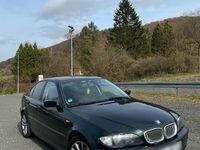 Gebraucht BMW 318 2001 Grün Limousine