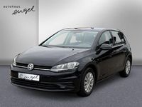 Gebraucht VW Golf VII Trendline 110 PS (80 kW) 2017 Deep black pearlescent Limousine
