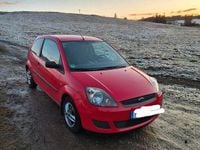 Gebraucht Ford Fiesta 70 PS (51 kW) 2006 Rot Kleinwagen