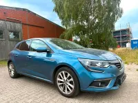 Gebraucht Renault Mégane III Intens 132 PS (97 kW) 2016 Blau Limousine