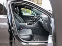 Gebraucht Mercedes C300 204 PS (150 kW) 2025 Grau / graphitgrau (metallic) Limousine