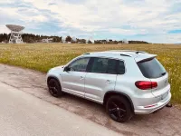Gebraucht VW Tiguan R-line 125 PS (91 kW) 2016 Silber SUV