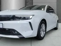Gebraucht Opel Astra Enjoy 110 PS (80 kW) 2023 Jade weiss/arktis weiss Limousine