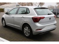 Gebraucht VW Polo Style 110 PS (80 kW) 2024 Silber Limousine