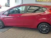Gebraucht Ford Fiesta Trend 65 PS (47 kW) 2013 Rot Limousine