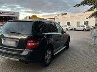 Gebraucht Mercedes ML320 224 PS (164 kW) 2005 Schwarz SUV