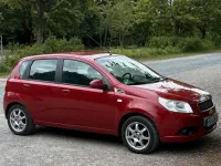 Gebraucht Chevrolet Aveo 84 PS (61 kW) 2009 Rot Kleinwagen