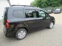 Neu Renault Kangoo Techno 131 PS (96 kW) 2026 Schwarz Van / Kleinbus