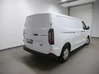 Usado Ford Transit Custom 136 HP (100 kW) 2024 Branco Sedan