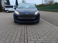 Gebraucht Ford Fiesta Titanium 95 PS (69 kW) 2015 Blau Kleinwagen