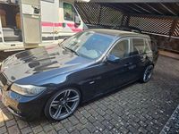 Gebraucht BMW 330 Sport Line 340 PS (250 kW) 2011 Schwarz Kombi