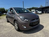 Gebraucht Hyundai ix20 Classic 90 PS (66 kW) 2011 Bronze Kleinwagen