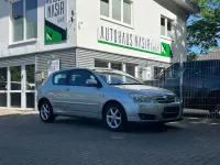 Używany Toyota Corolla Sol 90 KM (66 kW) 2005 Srebrny Hatchback