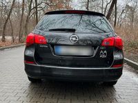 Gebraucht Opel Astra 125 PS (91 kW) 2012 Schwarz Kombi