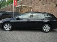 Gebraucht VW Golf VIII Life 150 PS (110 kW) 2023 Schwarz Kombi